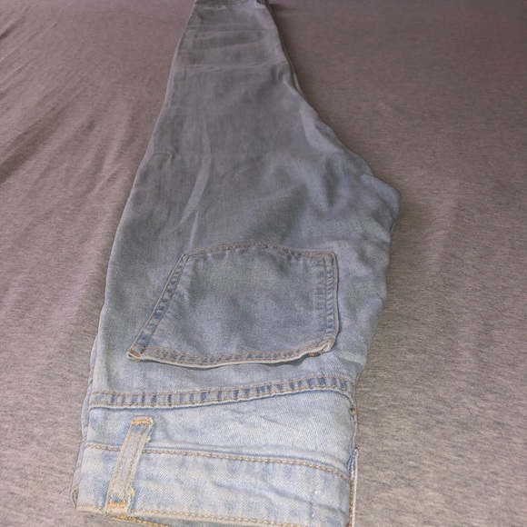 American Apparel | Light Blue Jeans | Size 25 - Picture 3 of 5